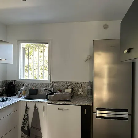 T4 - 6 Pers - Parking - Vue A St Georges De Didonne - Fr-1-738-51 Appartement