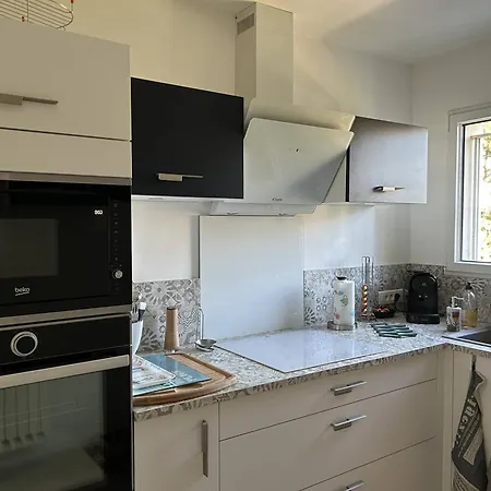 T4 - 6 Pers - Parking - Vue A St Georges De Didonne - Fr-1-738-51 Appartement