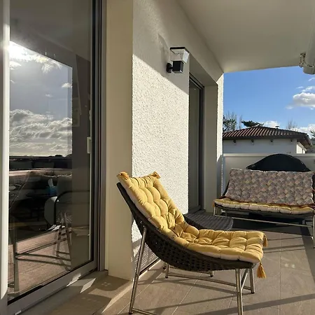 T4 - 6 Pers - Parking - Vue A St Georges De Didonne - Fr-1-738-51