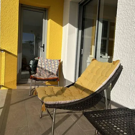 T4 - 6 Pers - Parking - Vue A St Georges De Didonne - Fr-1-738-51 *