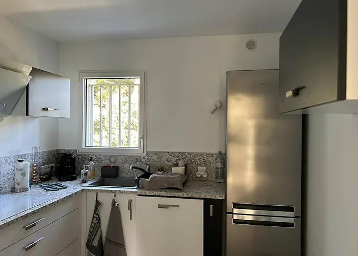 T4 - 6 Pers - Parking - Vue A St Georges De Didonne - Fr-1-738-51 Appartement